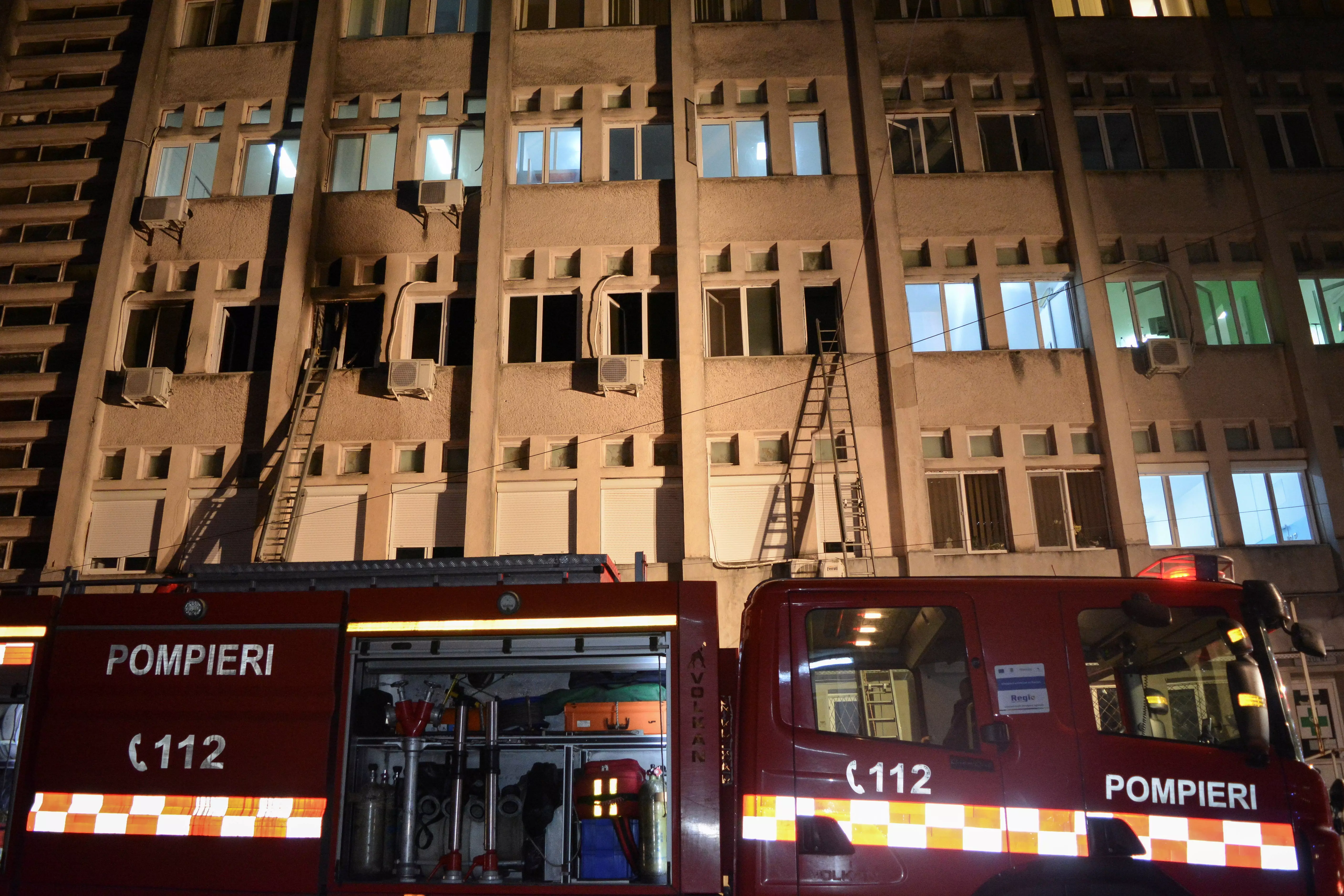 Пожар в больнице для COVID в Румынии