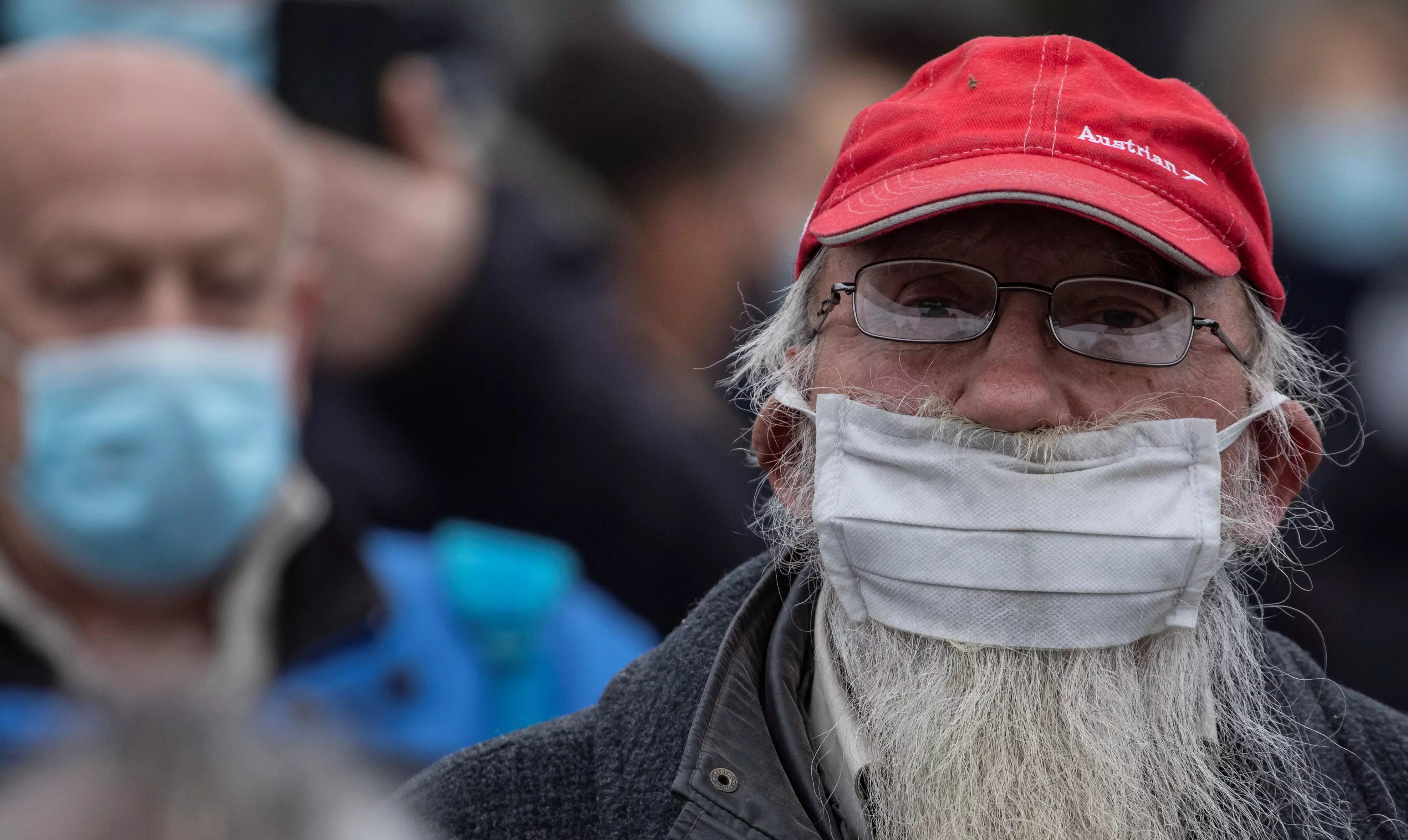 Украинцев ждет очередная волна эпидемии. Фото: REUTERS/Marko Djurica