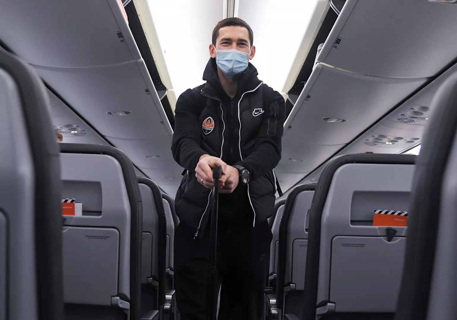 Тарас Степаненко в самолете