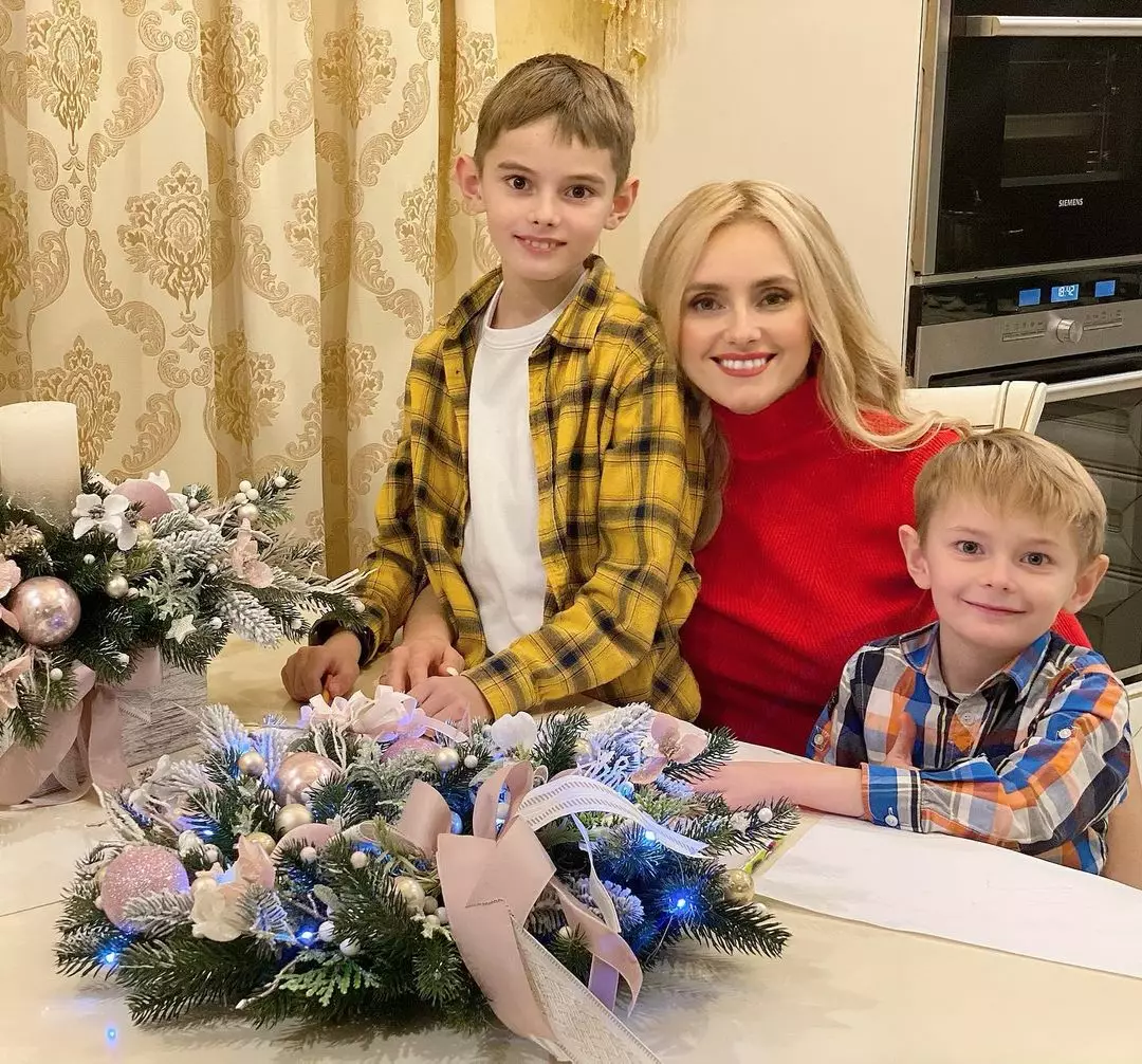 Ирина Федишин с сыновьями Юрием и Олегом