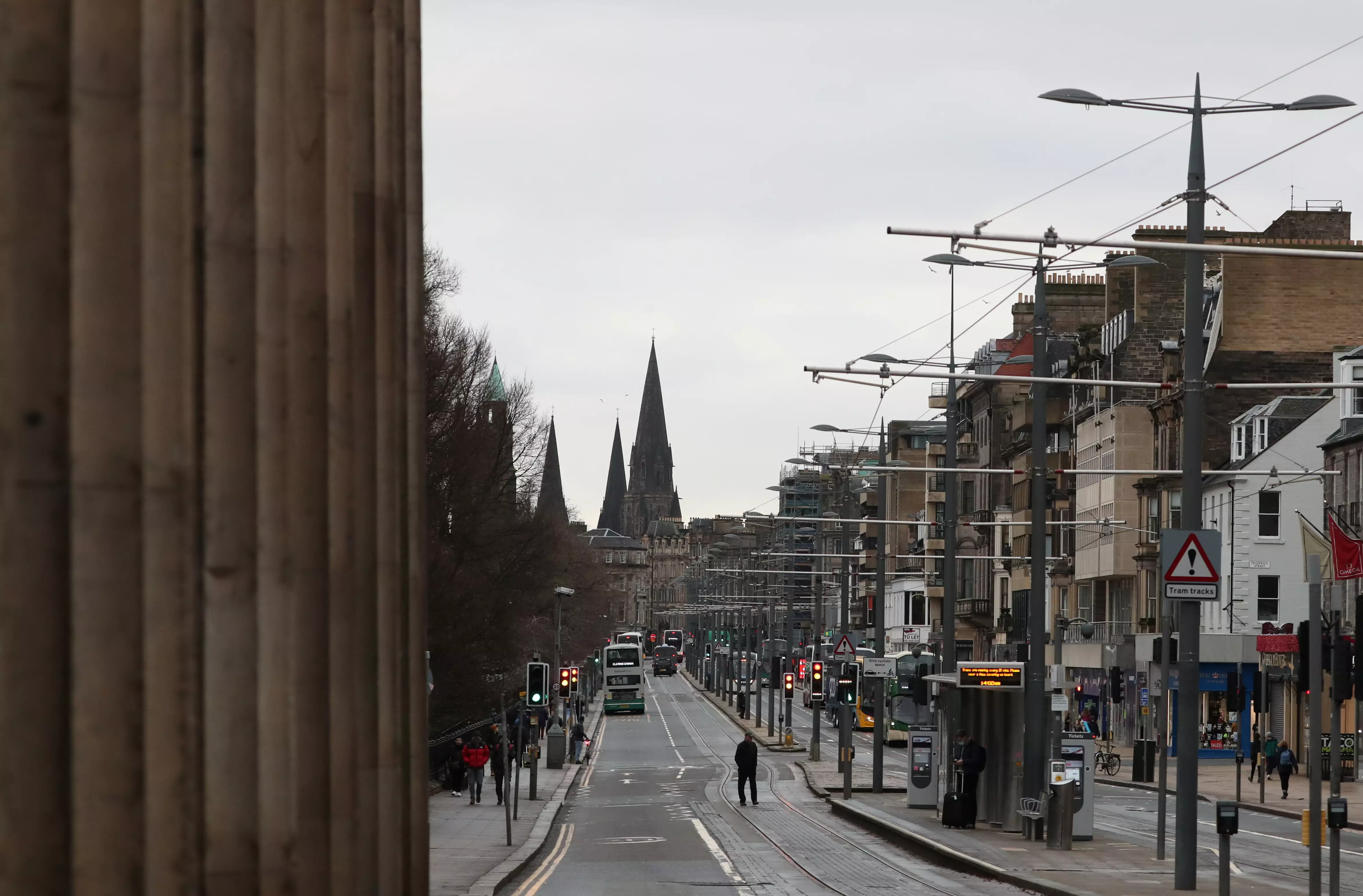 В Эдинбурге тоже немноголюдно. Фото: REUTERS/Russell Cheyne