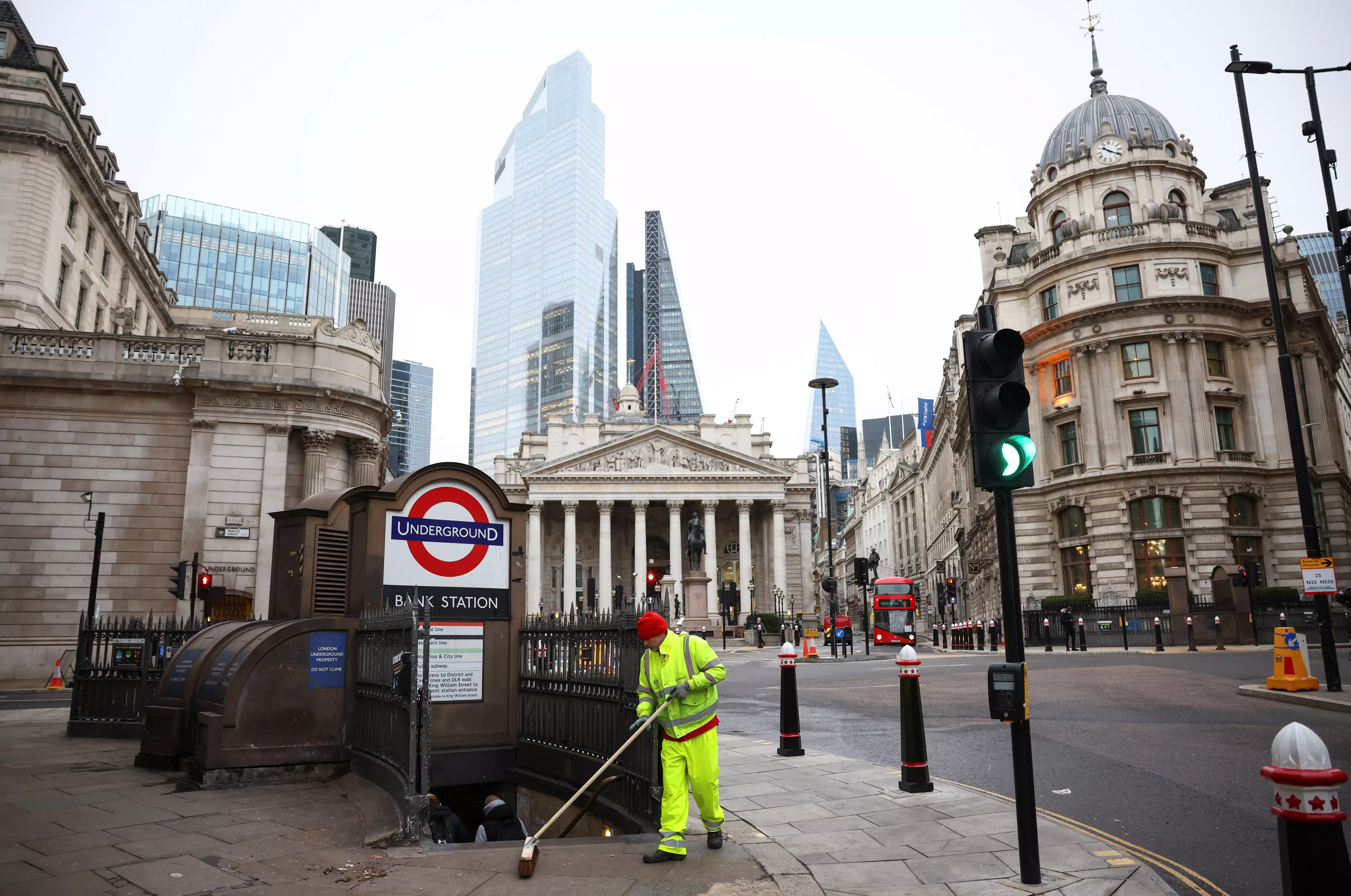 Центр Лондона тепер теж не впізнати. Фото: REUTERS/Henry Nicholls