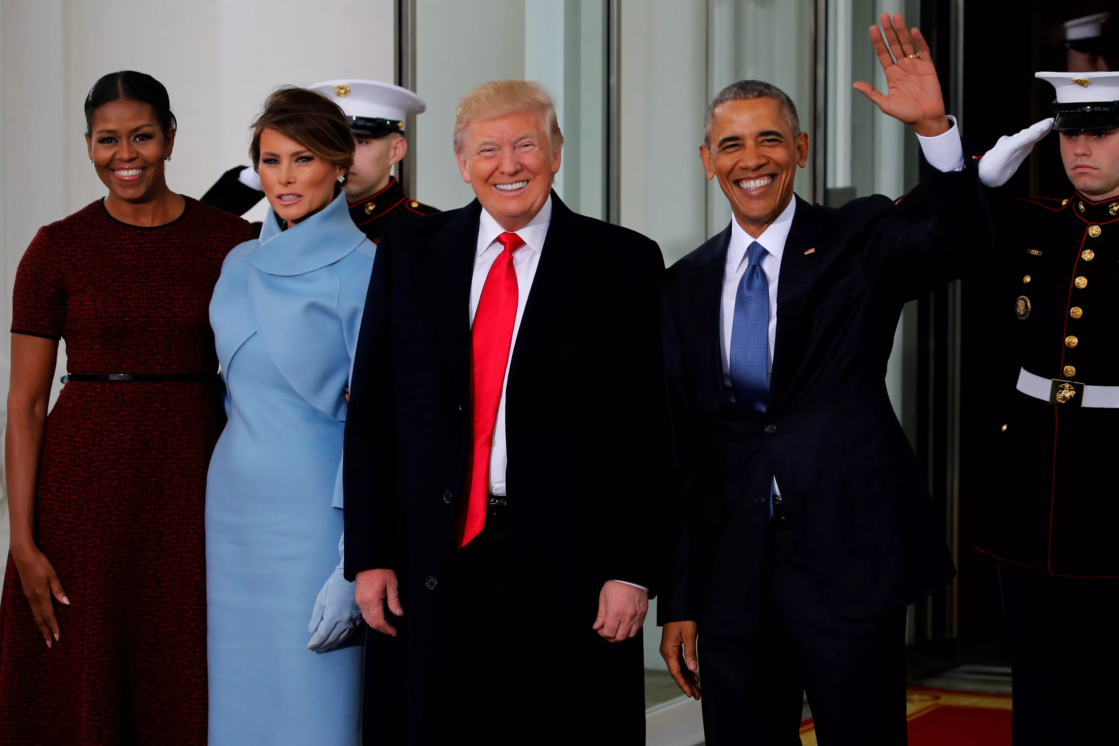 Мишель Обама, Мелания Трамп, Дональд Трамп и Барак Обама. Фото: REUTERS/Jonathan Ernst