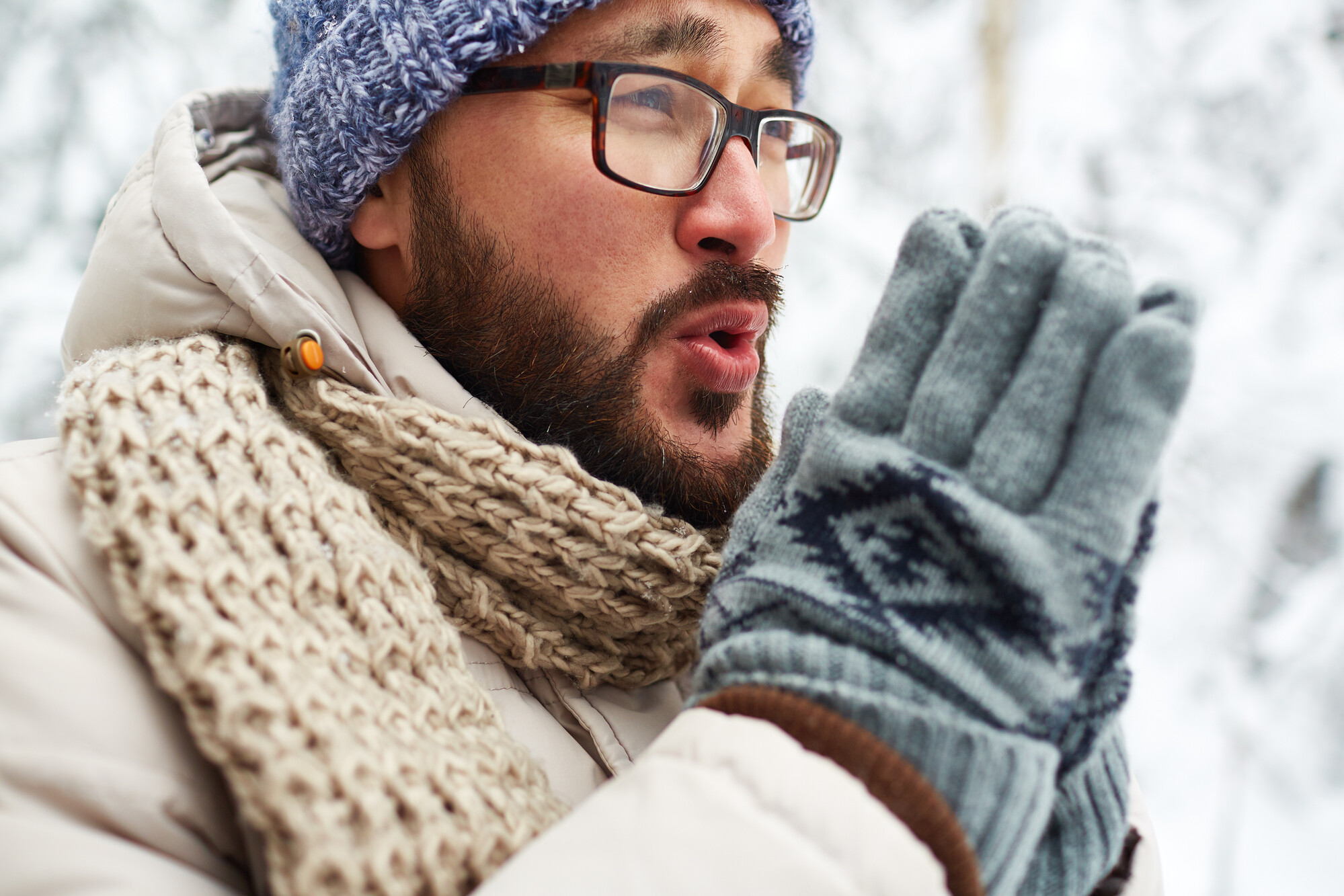 Холод – це пусковий механізм, а ось чи наздожене вас холодова алергія, залежить від генетичних факторів 