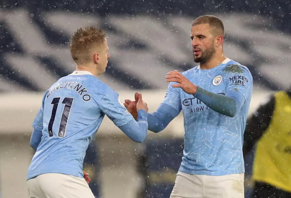 Zinchenko Dali V Glaz V Matche Manchester Siti Foto Sinyaka Futbol Segodnya