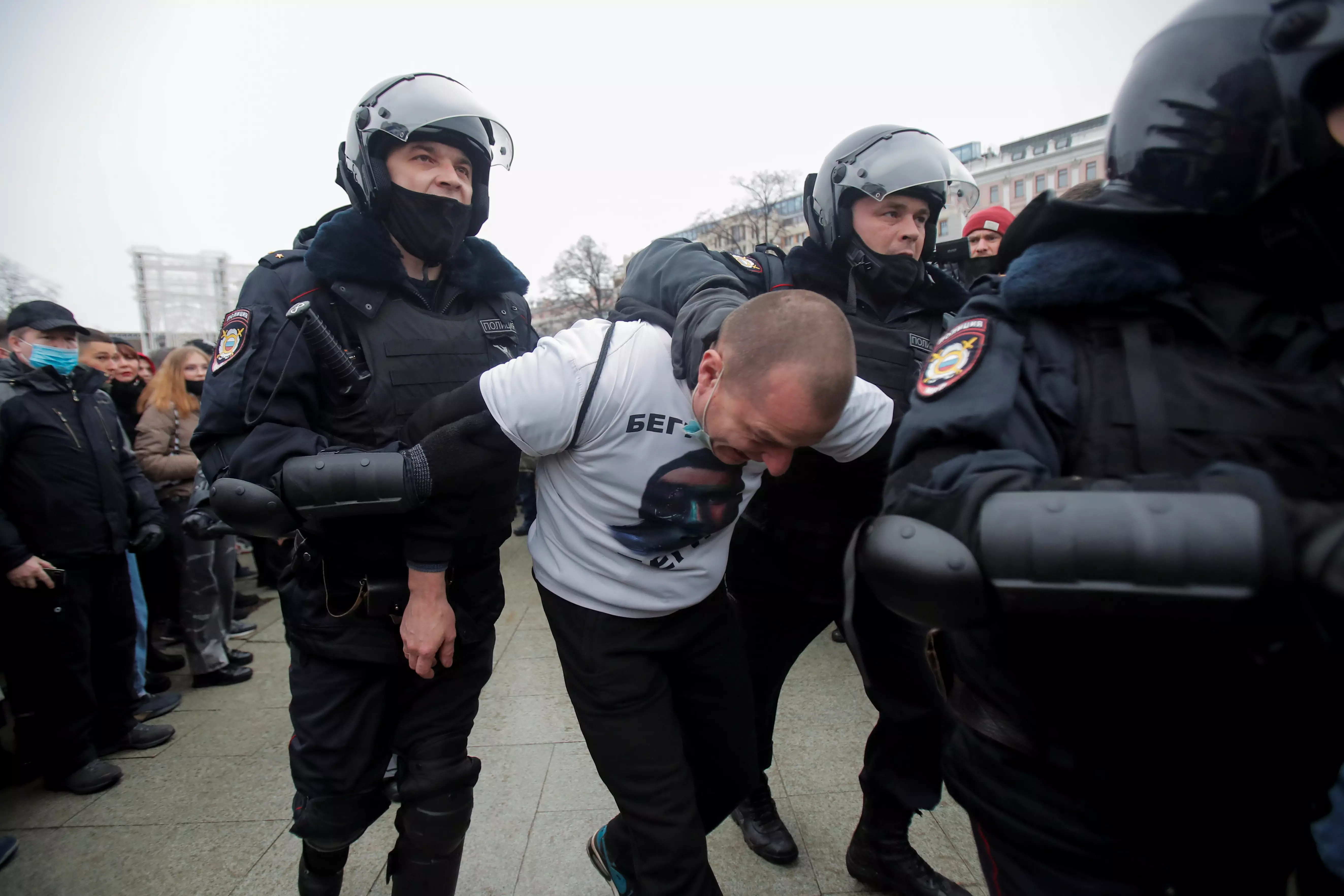 Тревога в россии сегодня. Митинг. Задержание протестующих в Москве.