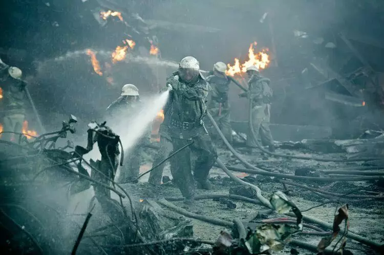"Чернобыль" (2021)