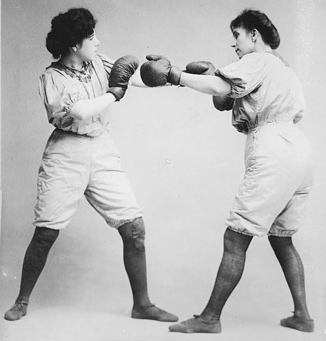 Женский бокс в исполнении сестер Беннетт