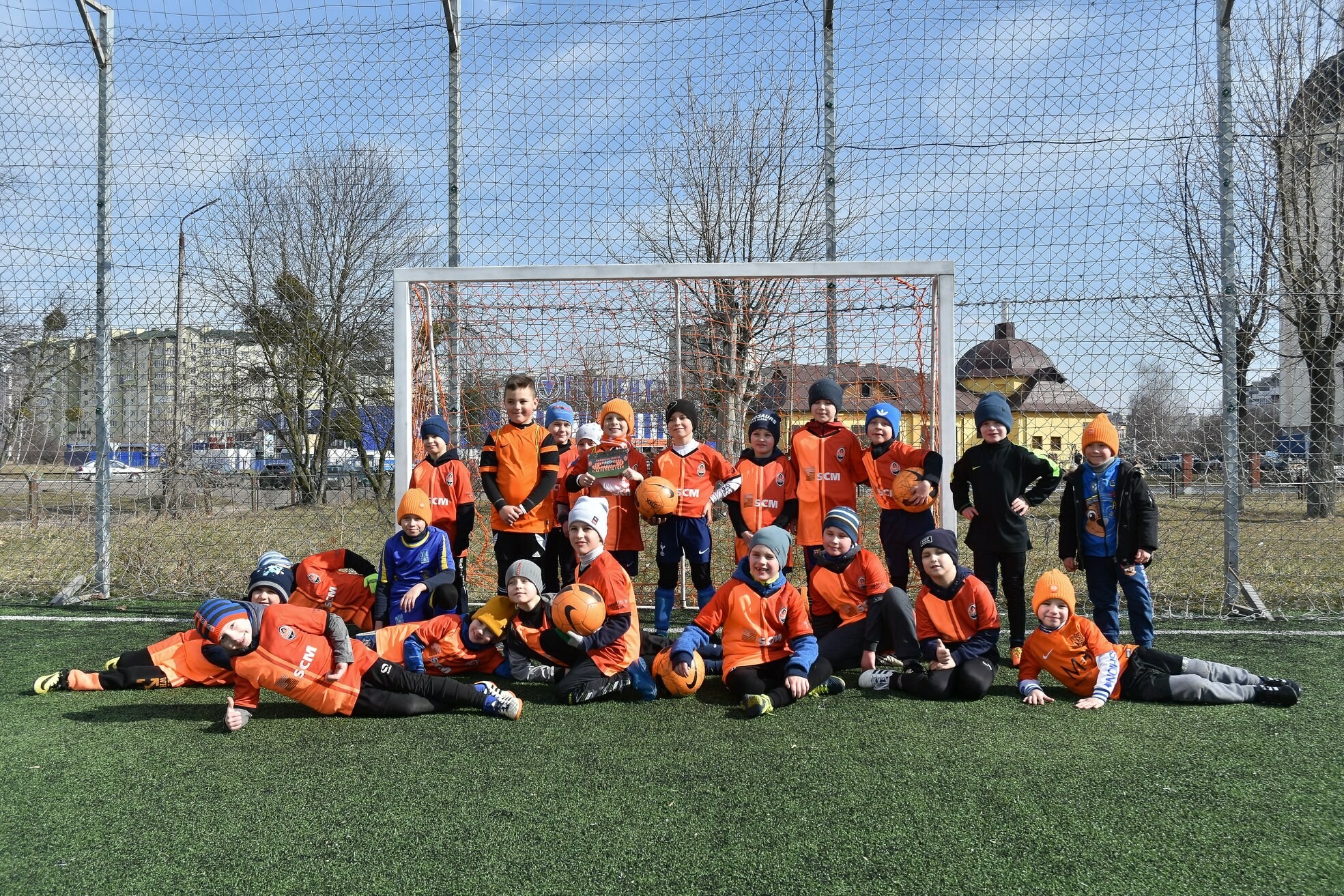 	Игрок "Шахтера" сыграл в футбол в Червонограде с детьми