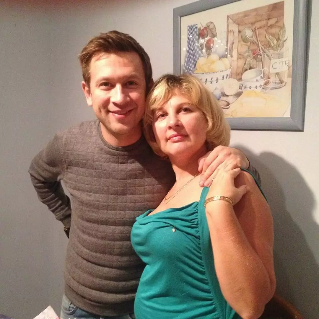 Дмитрий Ступка с мамой