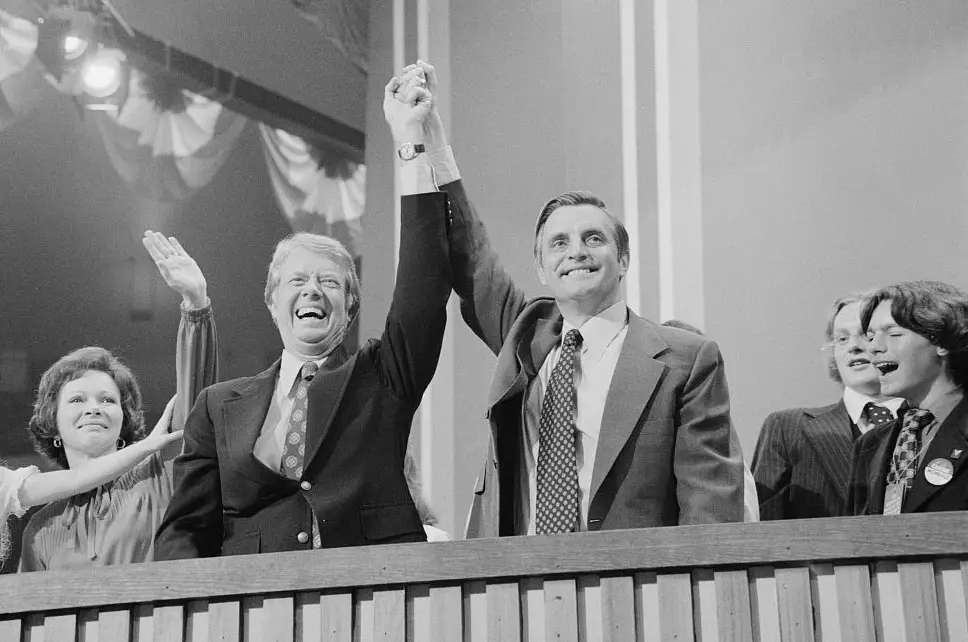 Джиммі Картер (зліва) і Волтер Мондейл (праворуч), фото: Library of Congress/Warren K. Leffler