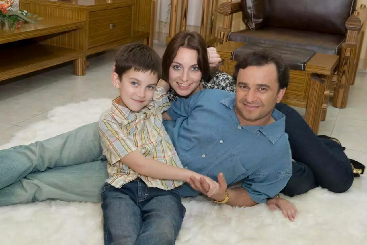 Виктор Павлик с Лорой Созаевой и сыном Павлом