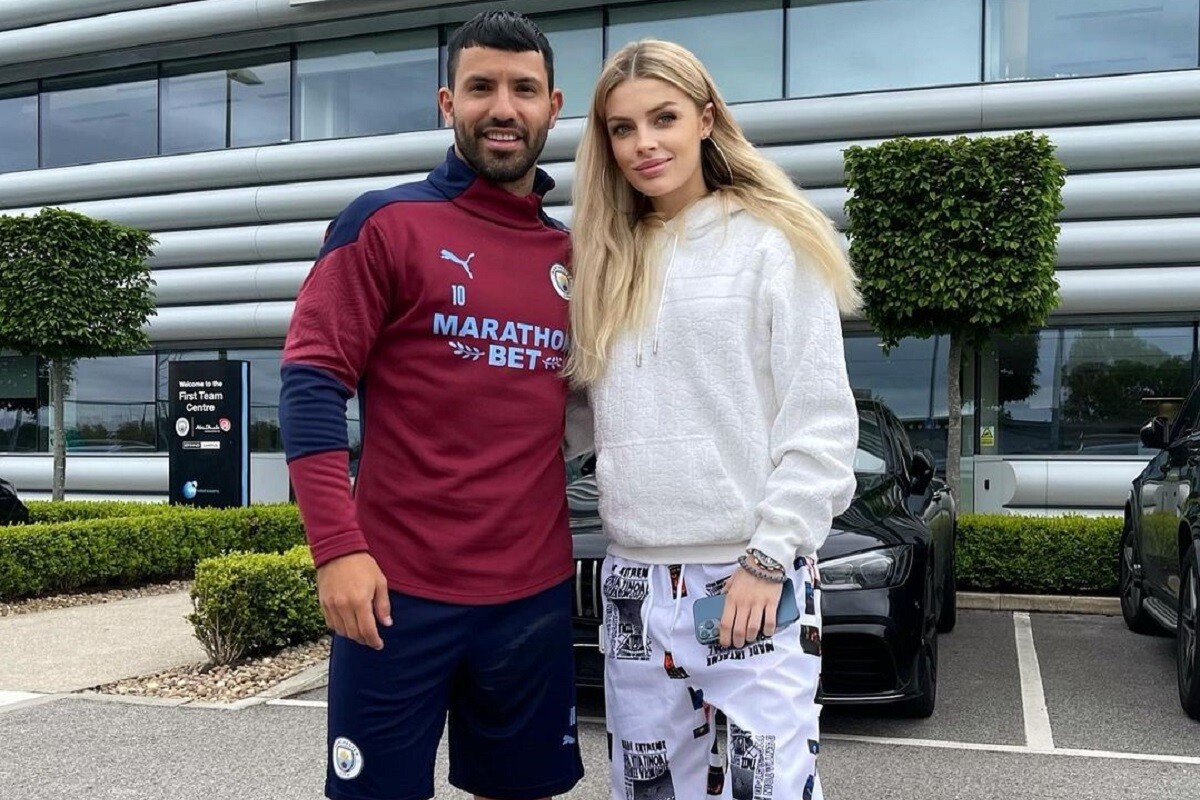 Vlada Sedan I Serhio Aguero Razom Foto Krasuni Druzhini Zinchenka Novini Futbolu Futbol Sogodni