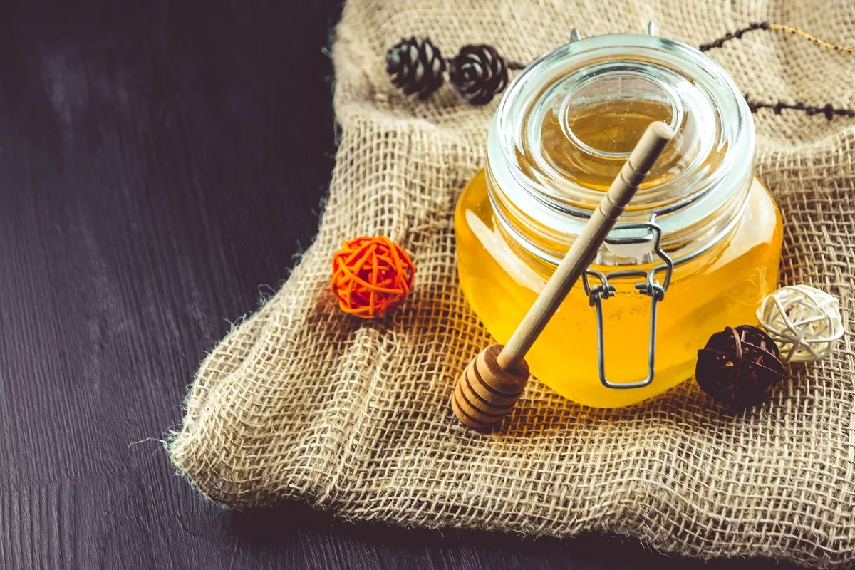 Відкриті та чуйні Тельці – це корисний акацієвий мед