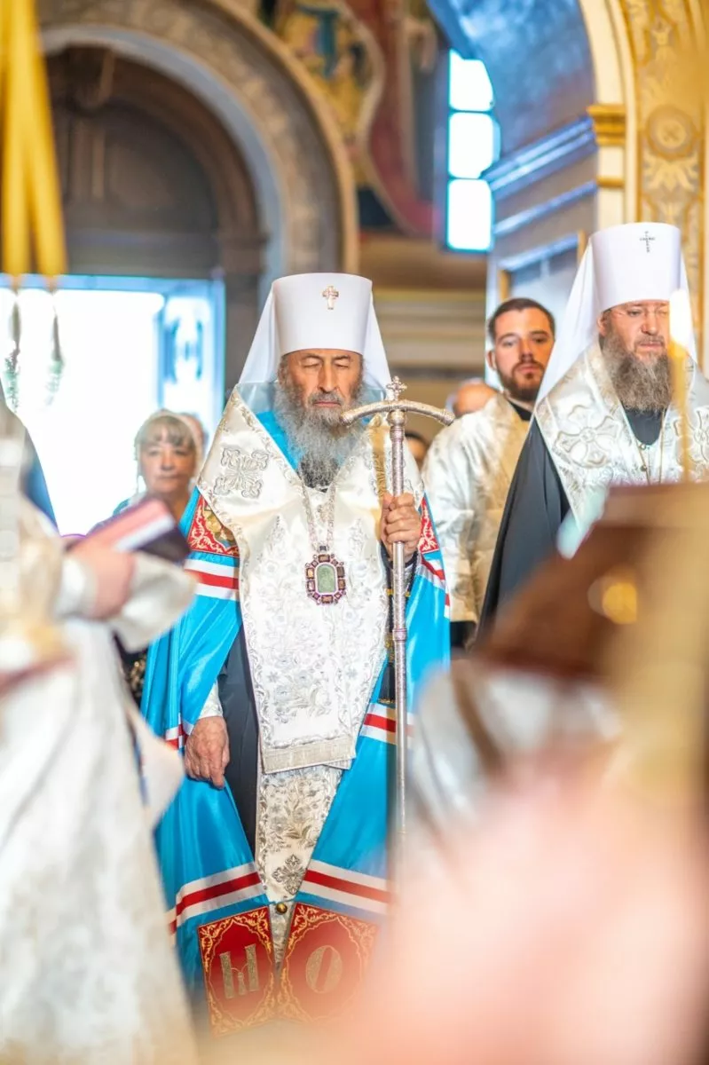 Глава УПЦ лично вел литургию за почившим митрополитом