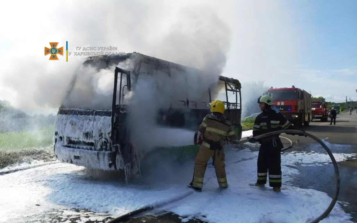 На вызов прибыли спасатели  27-й Государственной пожарно-спасательной части . Фото: ГСЧС
