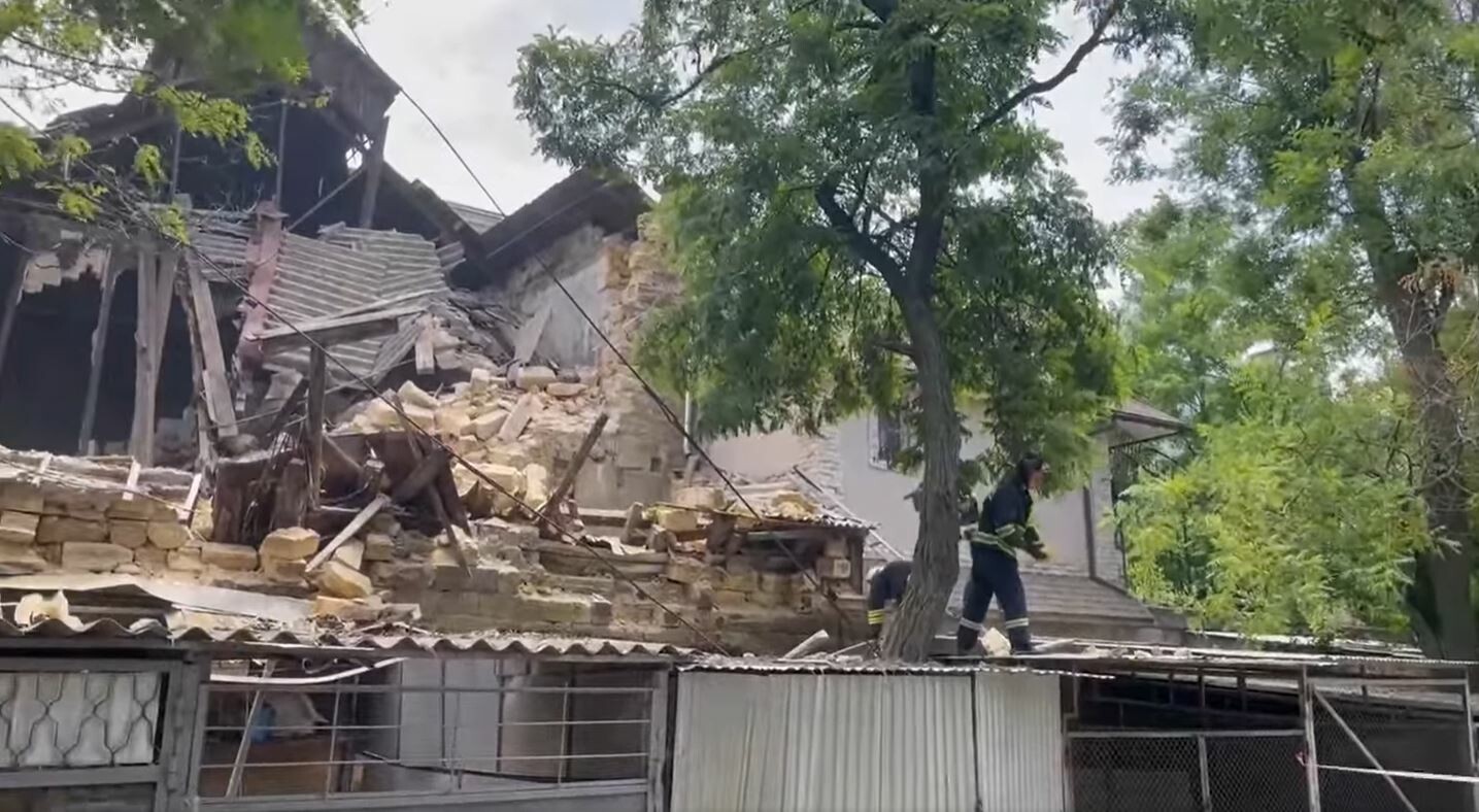 В Одессе обрушился дом - видео и подробности - новости Одессы - Новости  Одессы | Сегодня