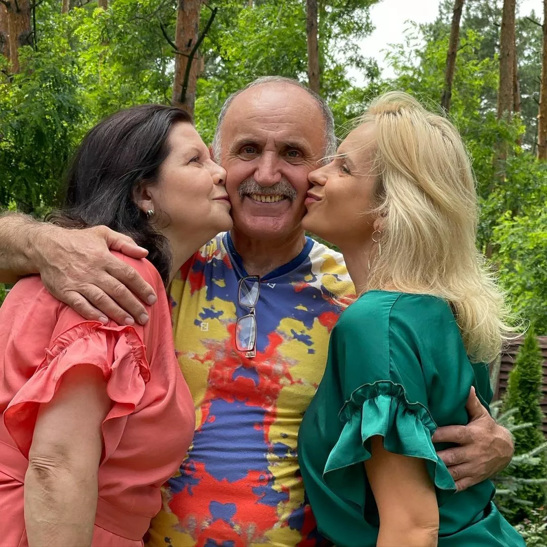 Лілія Ребрик з батьками