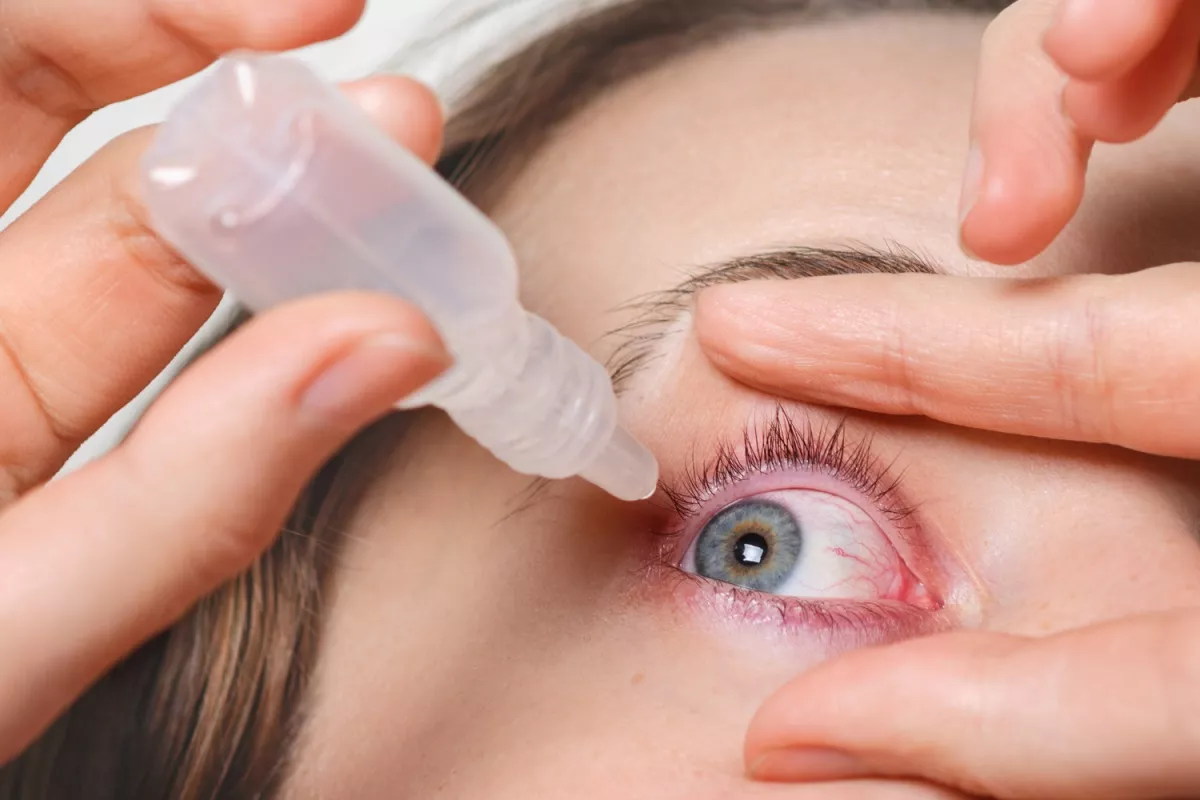 Доврачебную помощь нужно оказывать в зависимости от вида травмы глаза