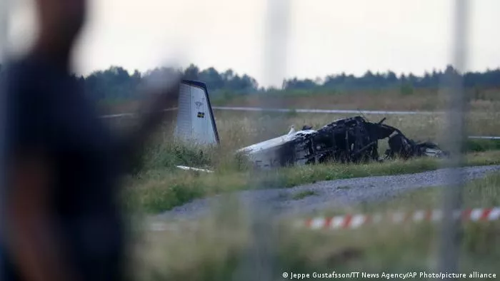 Обломки самолета. Фото: Reuters