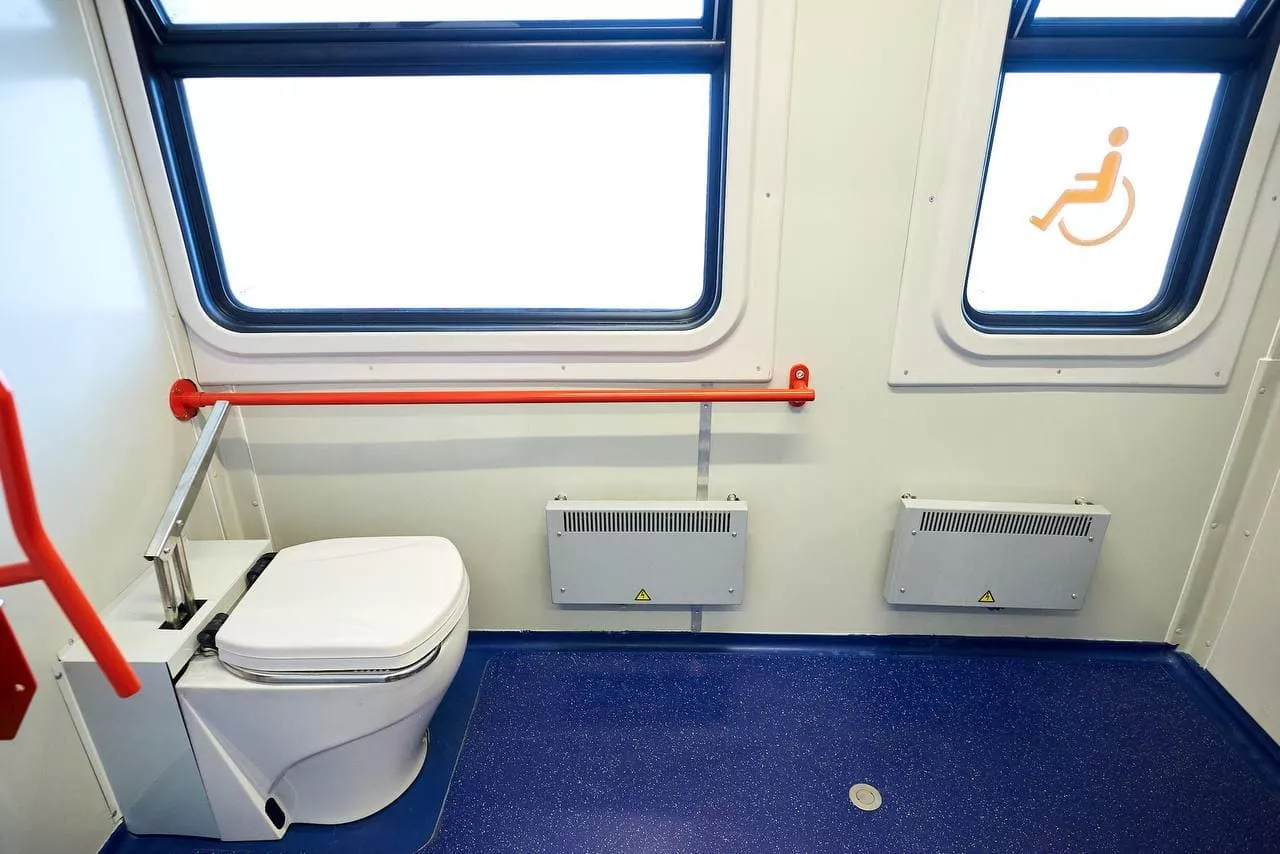 Туалет став зручним для людей з інвалідністю / Фото: пресслужба "Укрзалізниці"