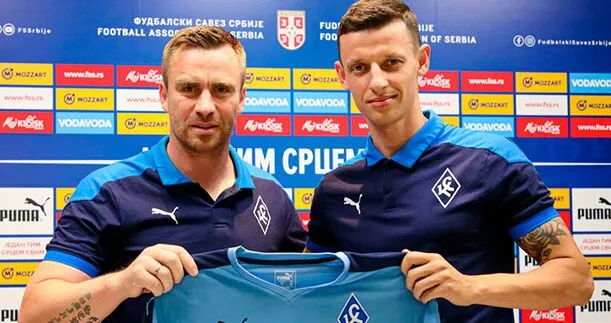 Дмитрий Иванисеня (справа) и спортивный директор клуба Сергей Корниленко