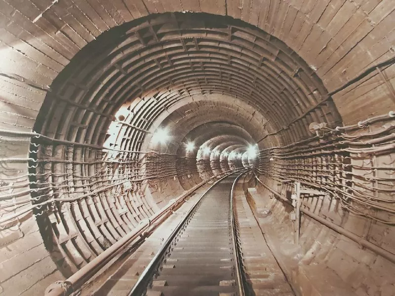 Тунелі станції. Фото: архів