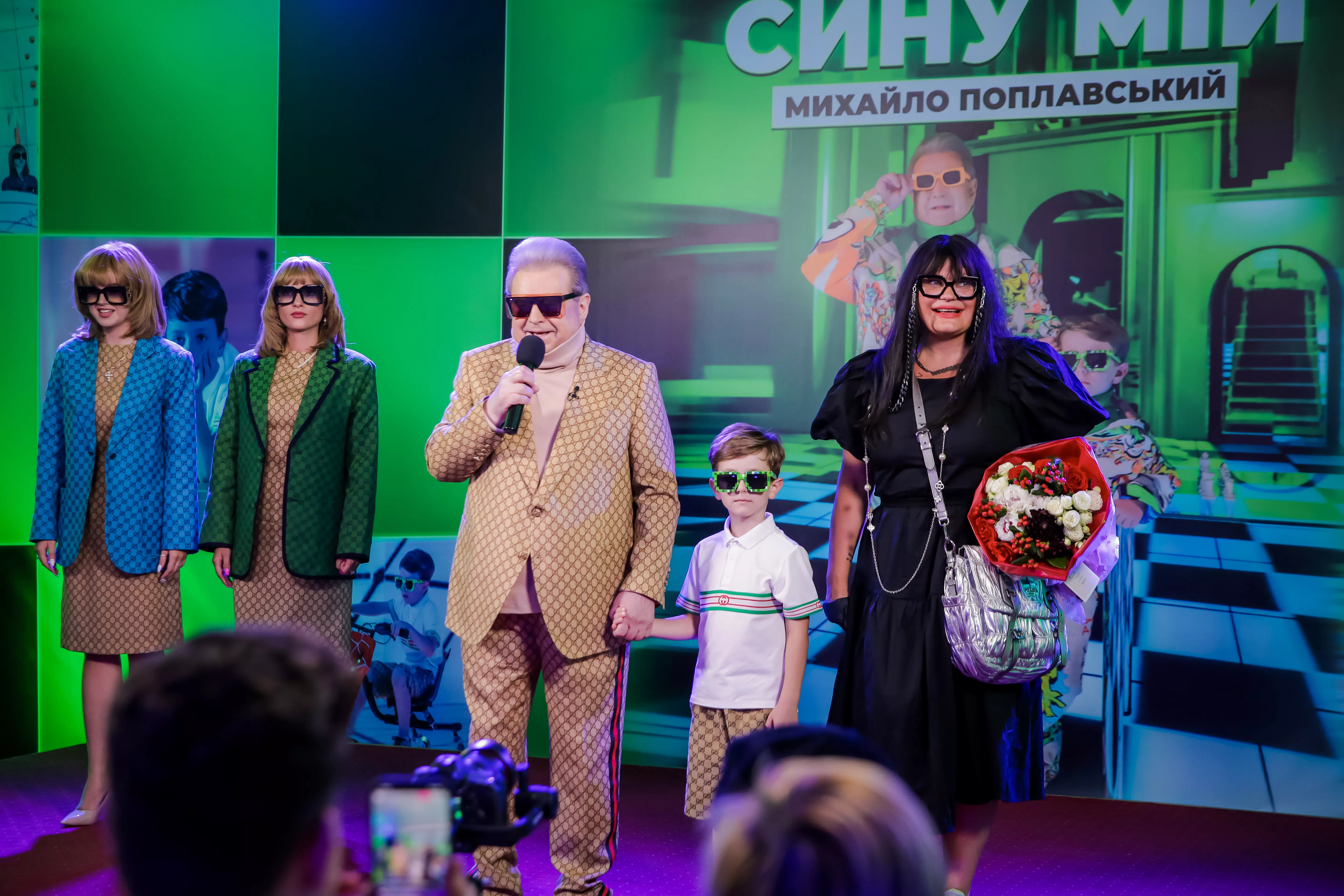Михаил Поплавский снял клип на песню "Сину мій"