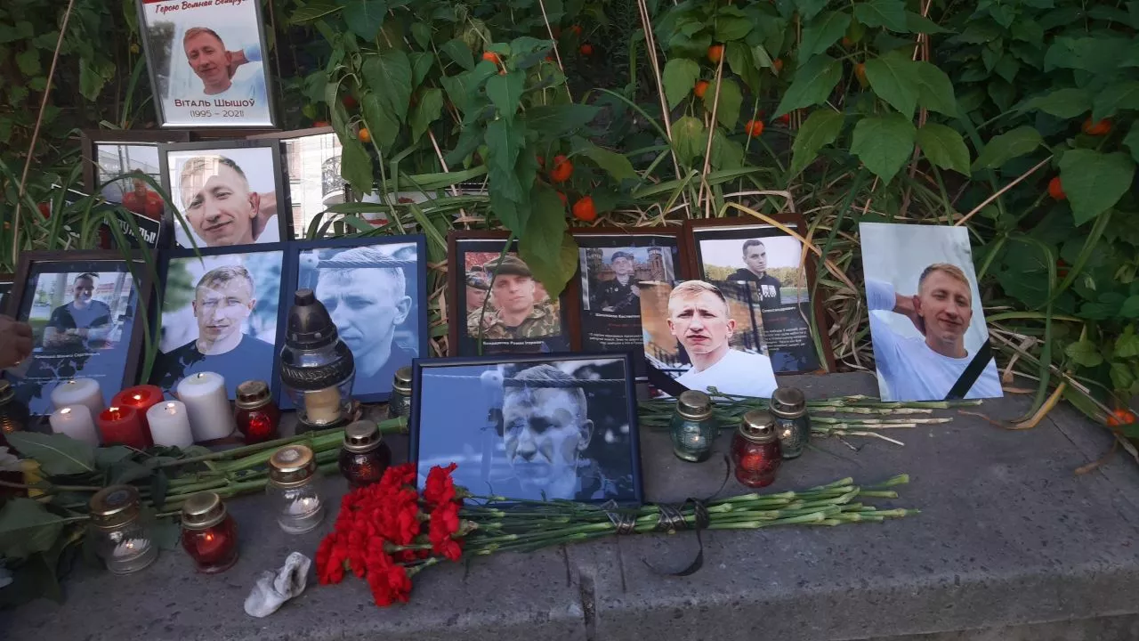 Акція біля посольства Білорусі в Україні після убивства Віталія Шишова