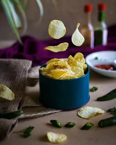 Вперті Козероги – чипси зі смаком цибулі та сиру