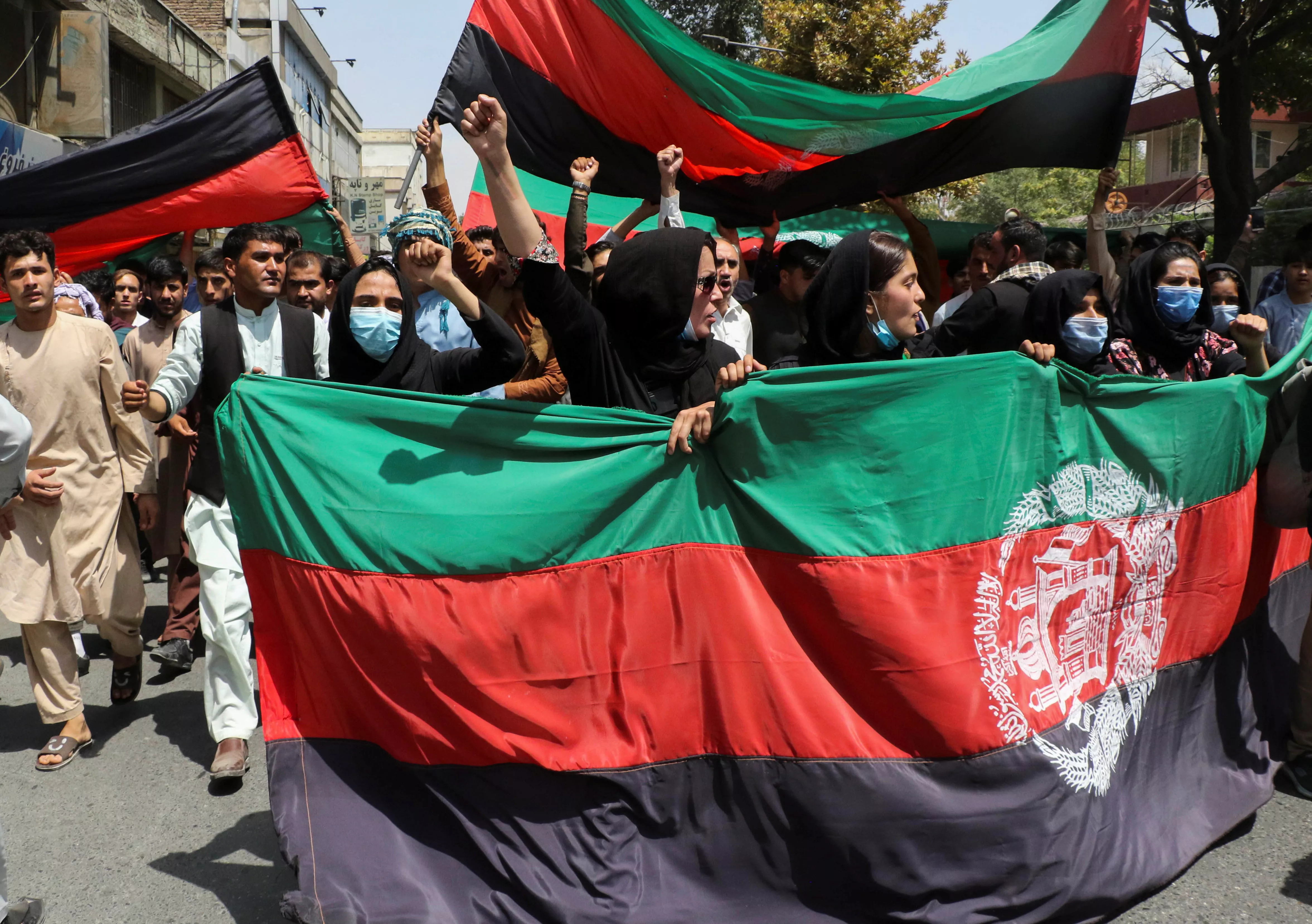 В нескольких городах Афганистана прошли шествия в честь Дня независимости страны / Фото Reuters