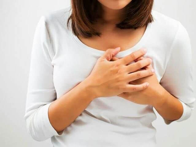 Почему болят грудные железы после месячных?