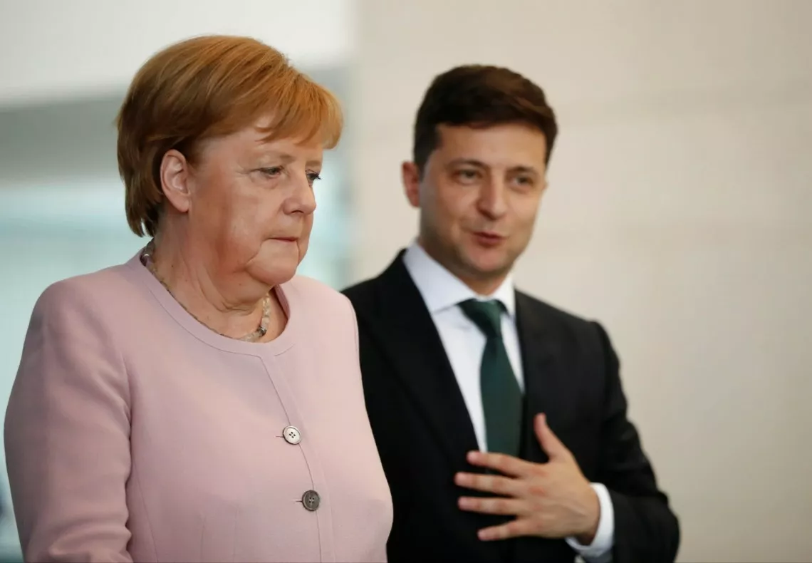"Госпожи Меркель не будет на "Крымской платформе", но она приезжает к нам. Я думаю, что это серьезный шаг с ее стороны. Лично для нее непростой".