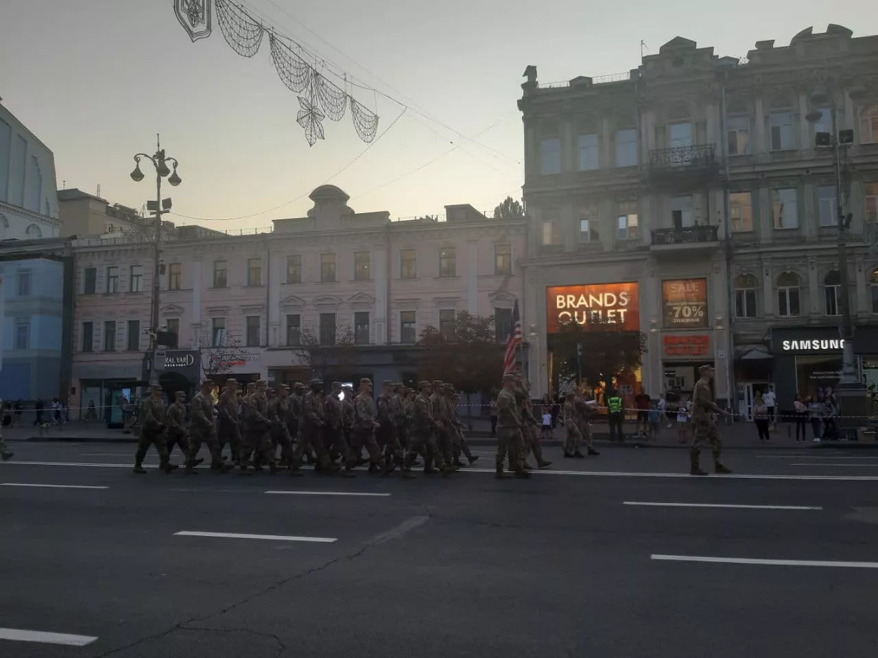 Военные из США на репетиции парада 22 августа
