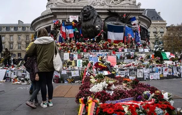 В результате терактов во Франции погибли 130 человек, более 350 получили ранения