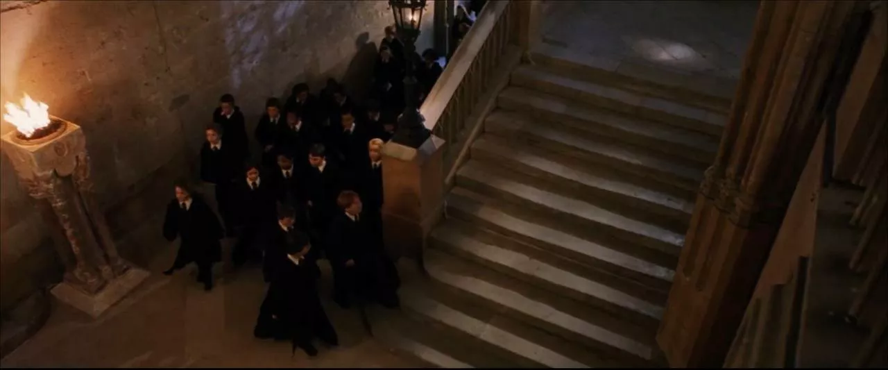 Сцена из поттерианы на лестнице Бодли