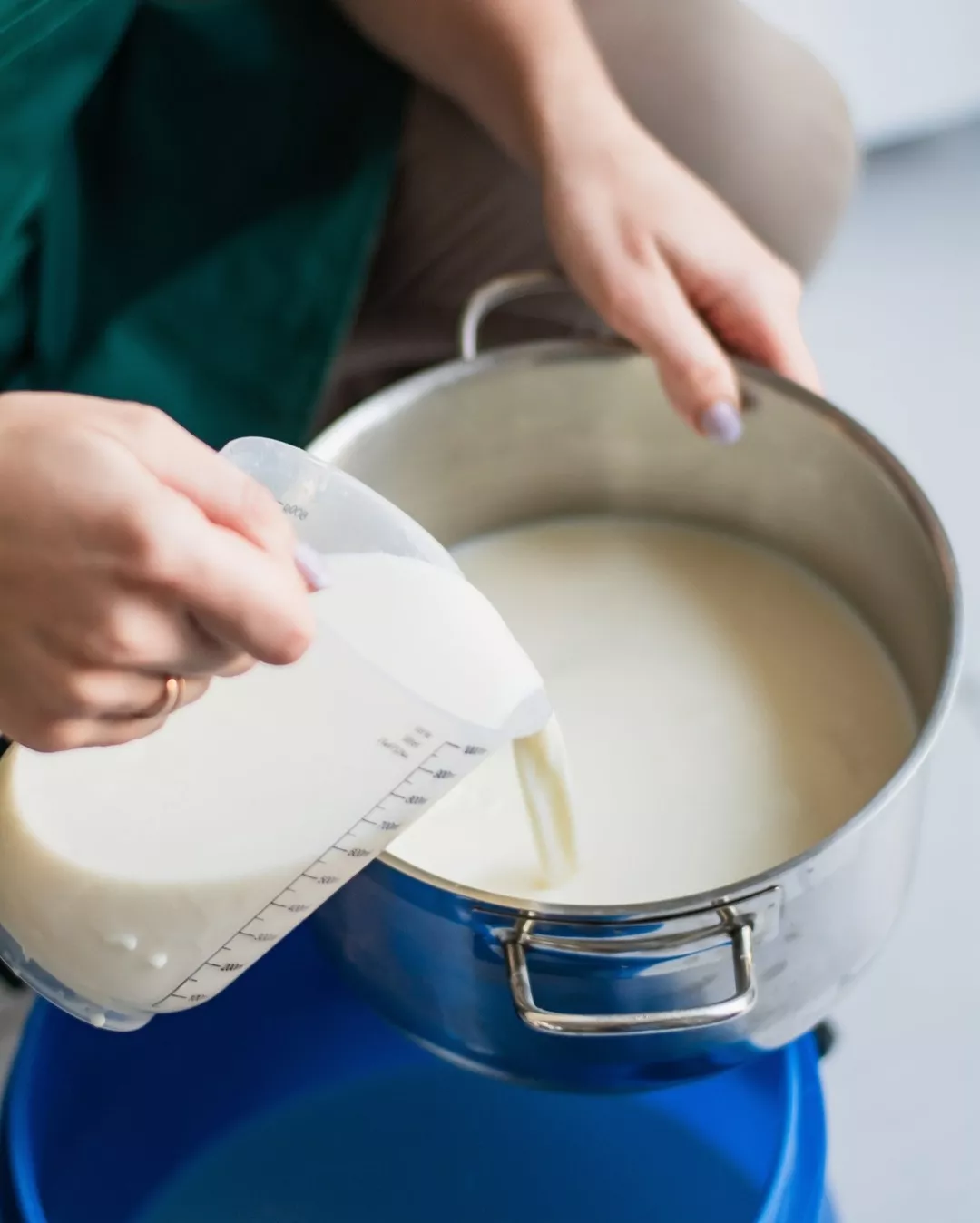 Домашнее молоко будет храниться дольше после пастеризации