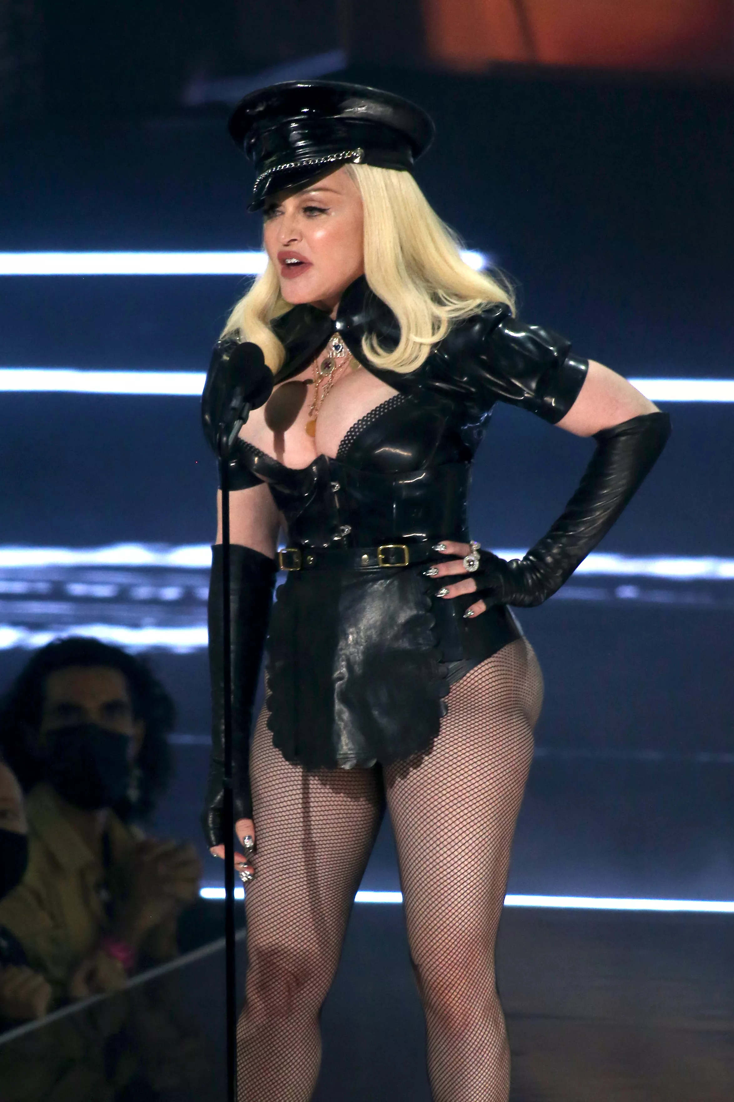 Мадонна появилась на сцене MTV VMA