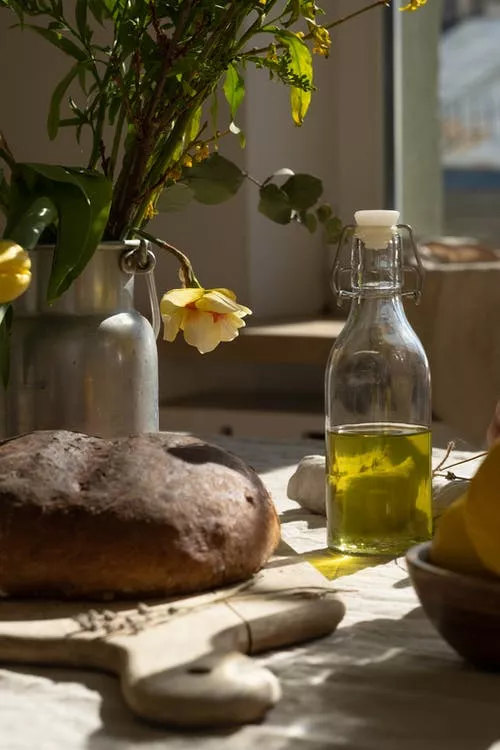 Оливковое масло нельзя держать под прямыми солнечными лучами
