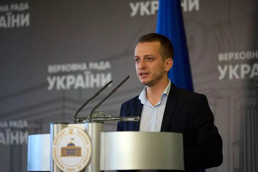 Алексей Устенко: несправедливо по отношению к президенту начинать тайную самостоятельную игру