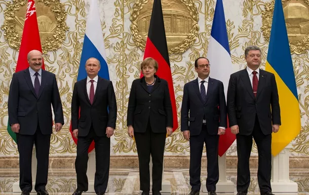 Ангелой Меркель, а также руководителями Германии, Франции, Украины и России было подписано Второе минское соглашение
