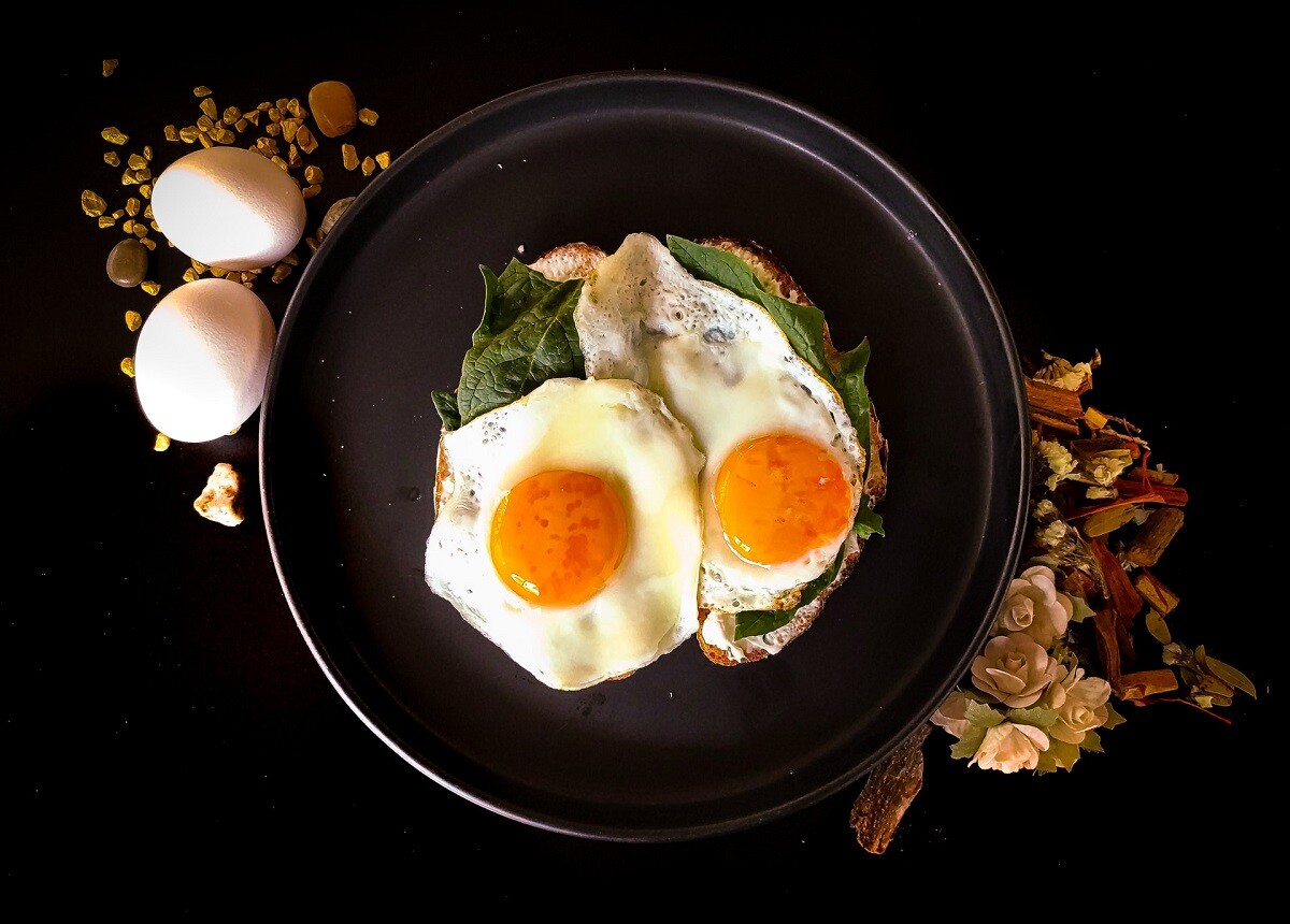 Яйця – чудове джерело незамінних амінокислот та інших потрібних нам елементів