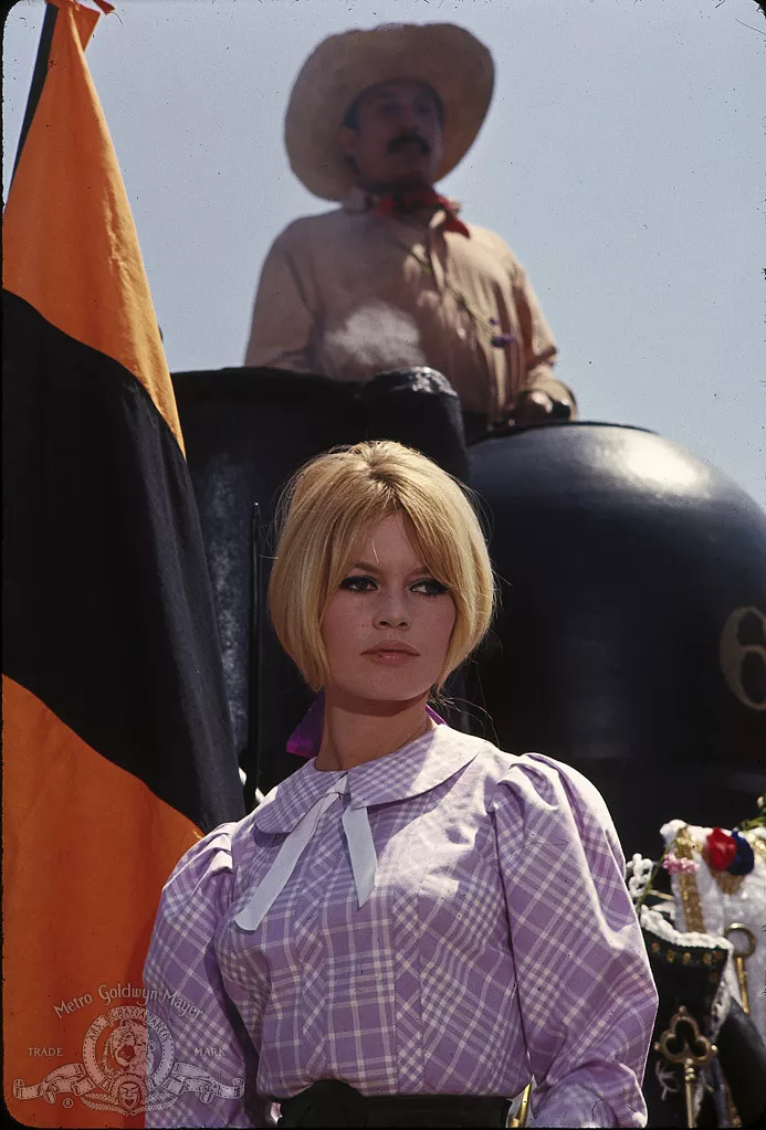 Кадр из фильма "Вива, Мария!" (1965)