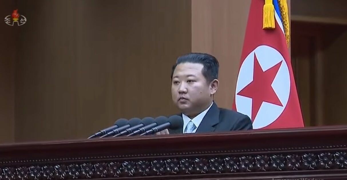Всё, что нужно знать о новой прическе Ким Чен Ына