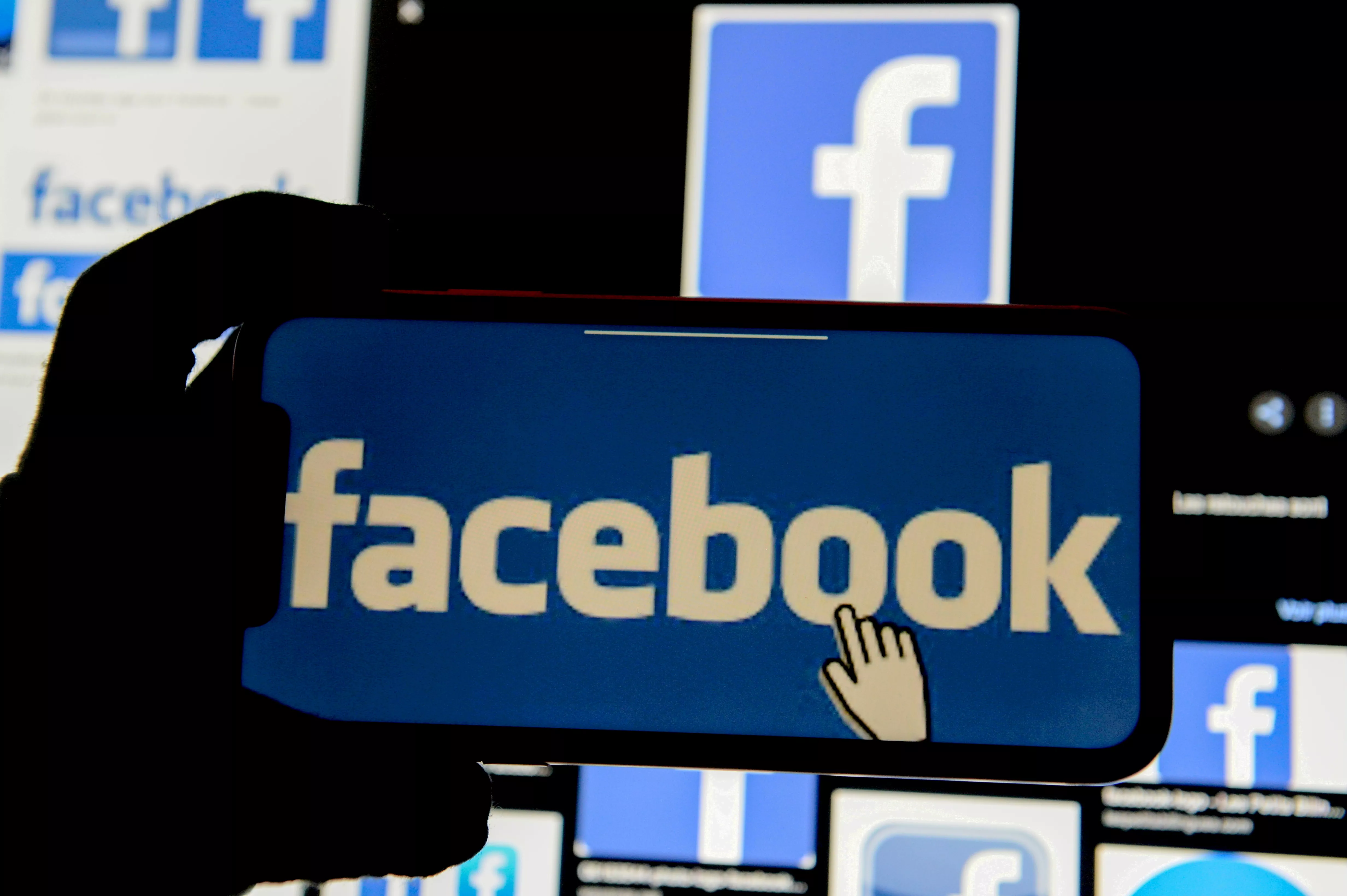Facebook окончательно запретили в России