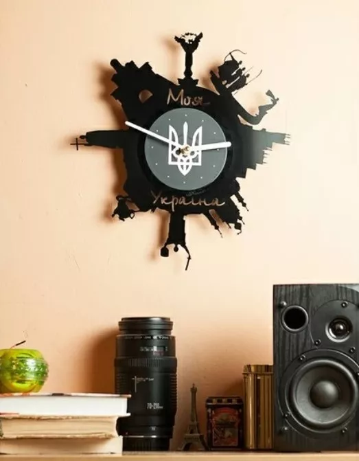 Виниловые часы "Моя Україна", 399 грн / Фото: superpupers.com