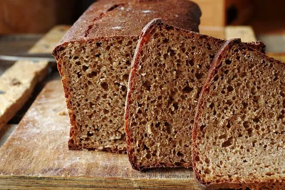 Хлеб против катышек / Фото: pinterest