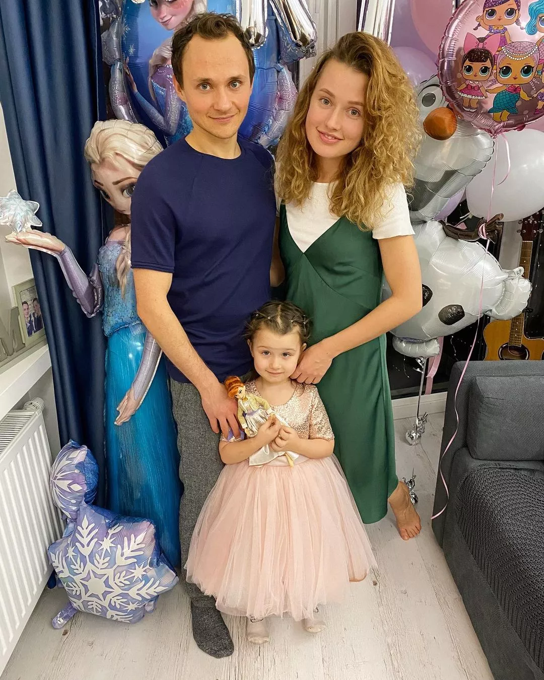 Константин Войтенко с супругой и дочкой