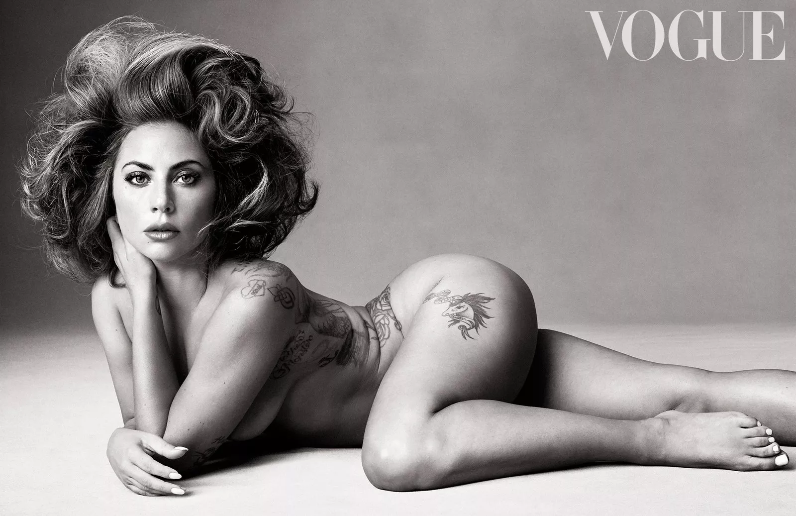 Леди Гага в откровенной фотосессии для британского Vogue