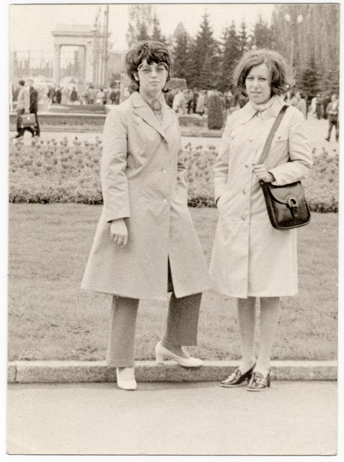 Наталія Триліська,студентка консерваторії, з подругою Оленою Іоель. Київ, 1970. Фото надала Наталія Триліська